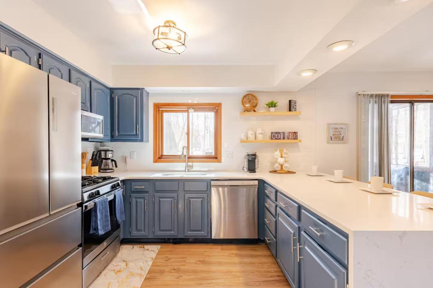Cozy Cabin At Poconos With Hot Tub And Fire Pit East Stroudsburg Bagian luar foto
